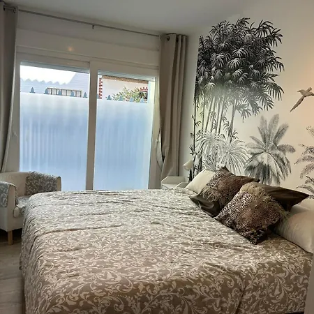 La Maison Del Mar Homestay *