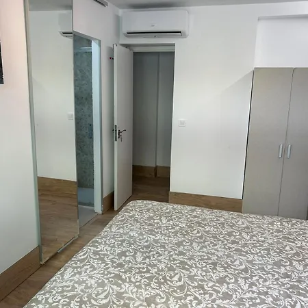 Homestay La Maison Del Mar *