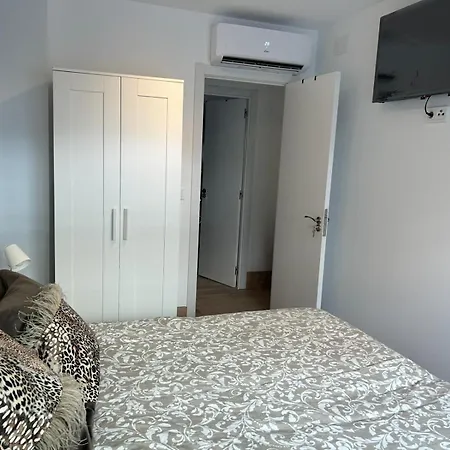 Homestay La Maison Del Mar *